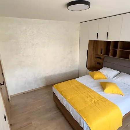 Apartment 122