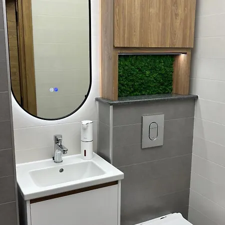 Apartament 122 *